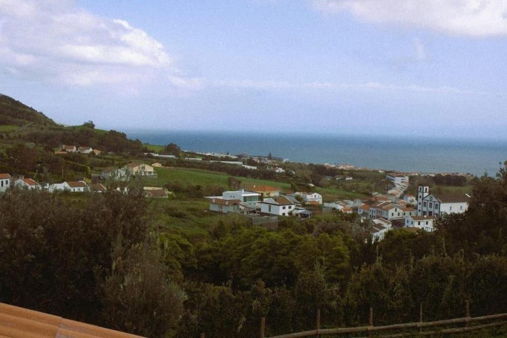 Um Quarto Da Casa Do Monte ヴィラ・フランカ・ド・カンポ エクステリア 写真